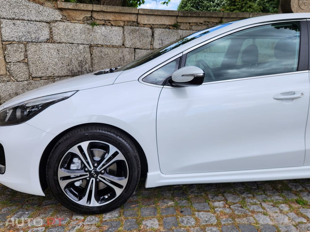 Kia Ceed 1.6 CRDi GT Line