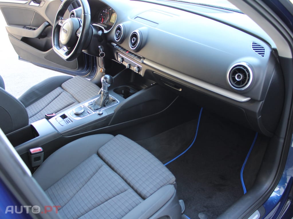 Audi A3 Sportback S-line S-tronic