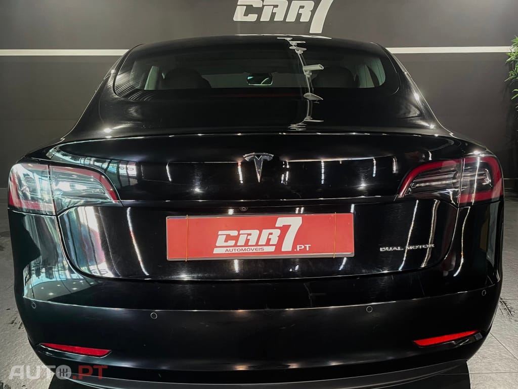 Tesla Model 3 Long-Range Dual Motor AWD