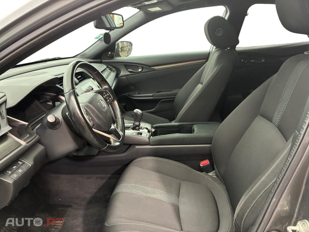 Honda Civic 1.0 i-VTEC Executive CVT