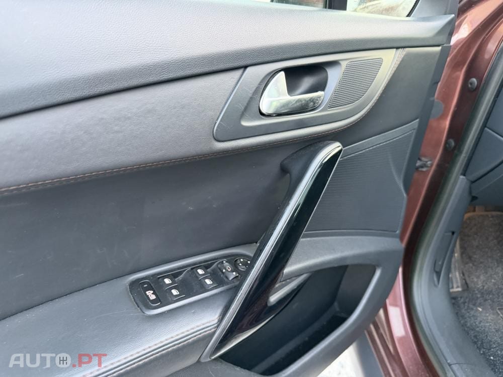 Peugeot 508 RXH 2.0 HDi Hybrid4 2-Tronic 104g