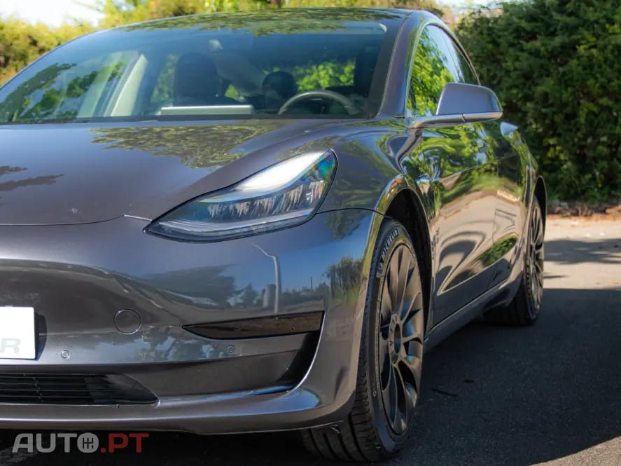 Tesla Model 3 Standard Range Plus RWD