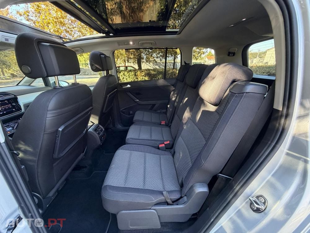 Volkswagen Touran 2.0 TDI Highline DSG