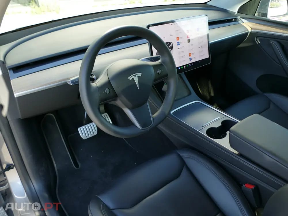 Tesla Model Y Performance Tração Integral
