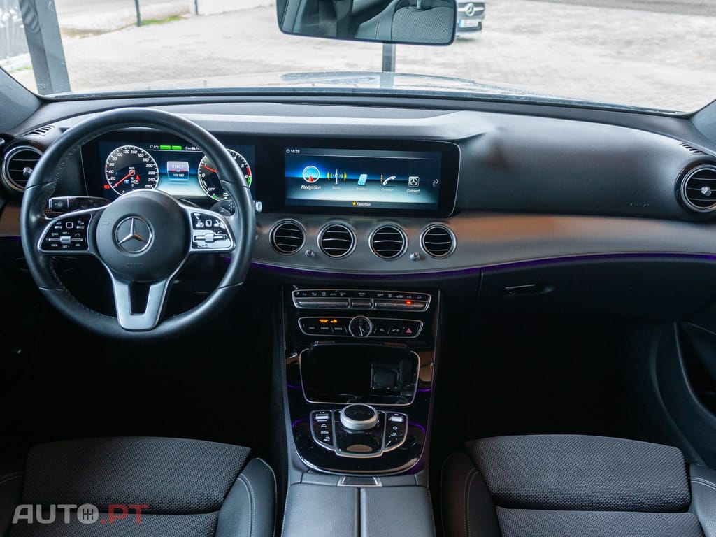 Mercedes-Benz E 300 de Avantgarde