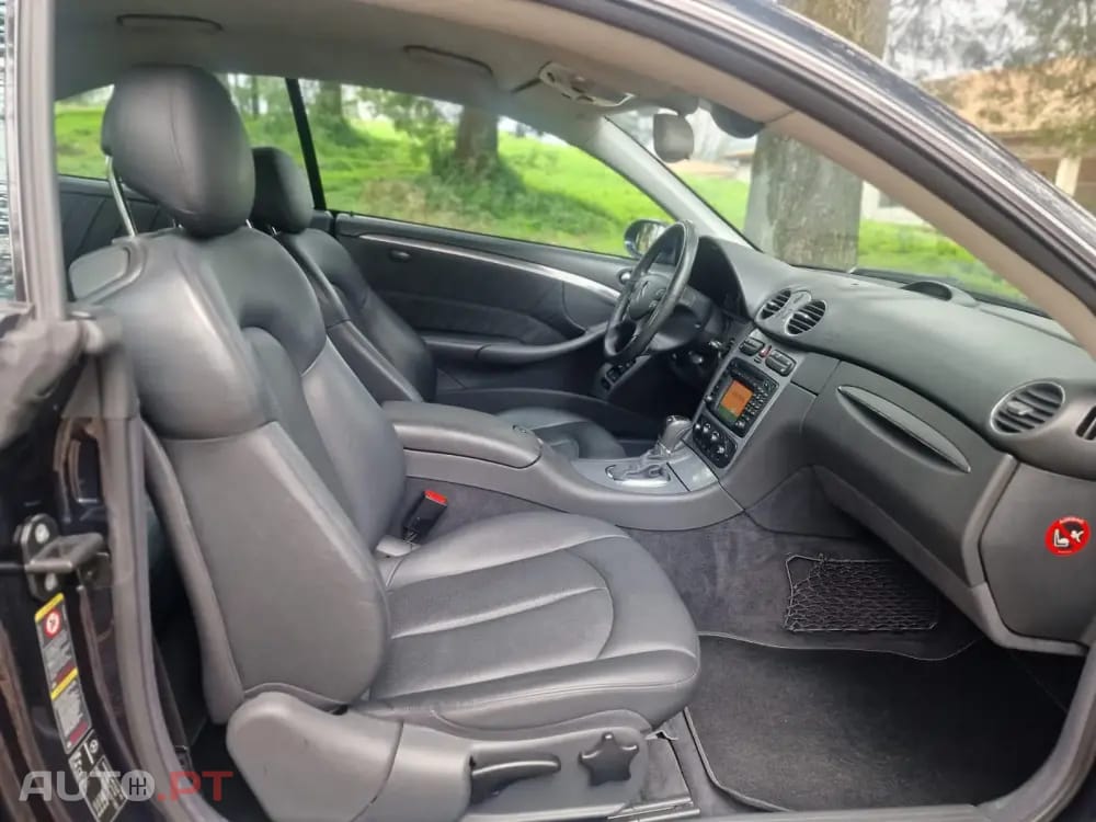 Mercedes-Benz CLK 240 Outro