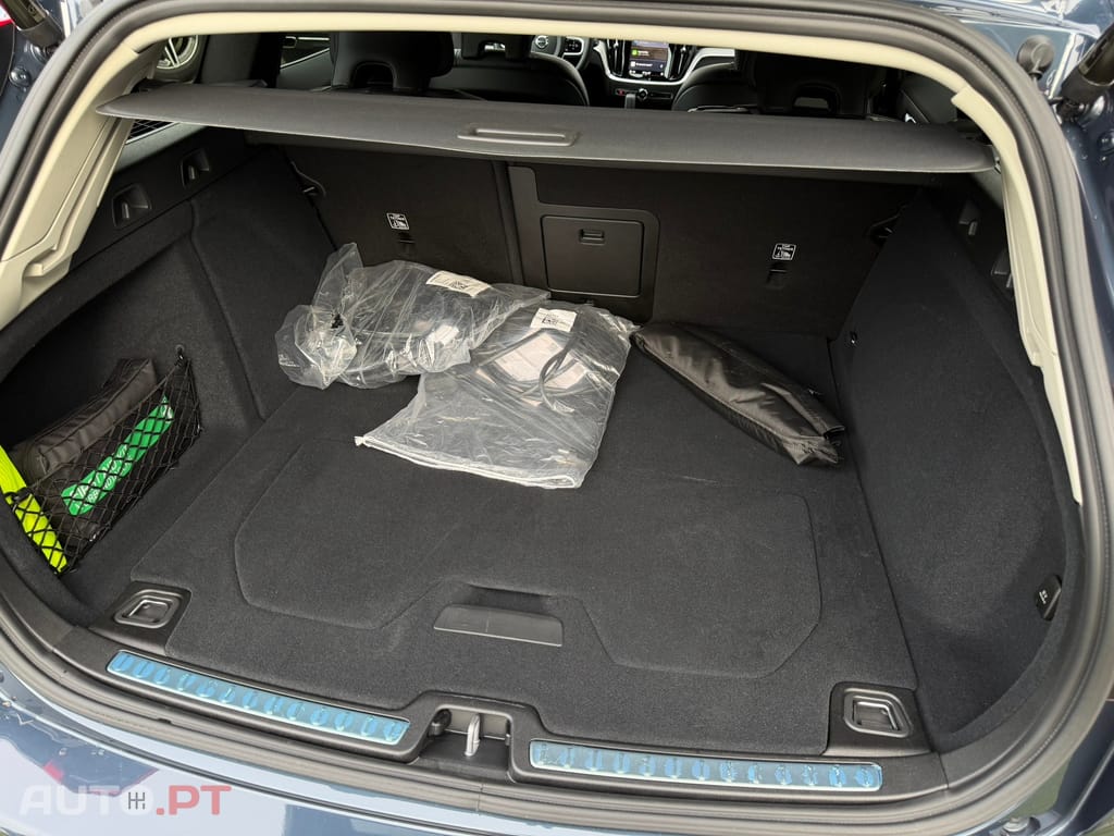 Volvo V60 2.0 T6 AWD TE Plus Bright