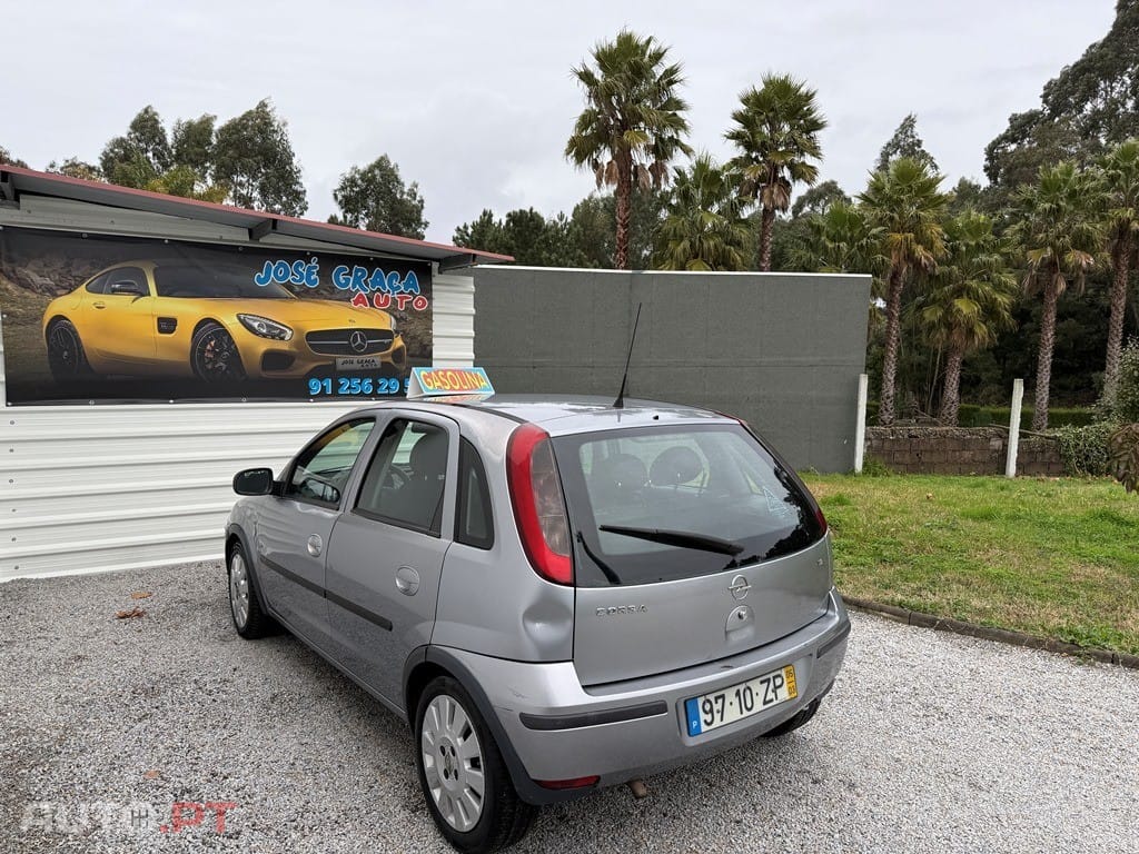 Opel Corsa 1.2 Enjoy