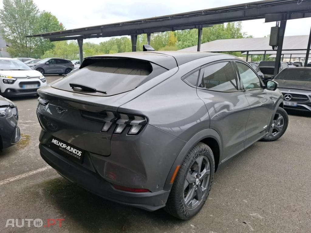 Ford Mustang Mach-E Standard Range