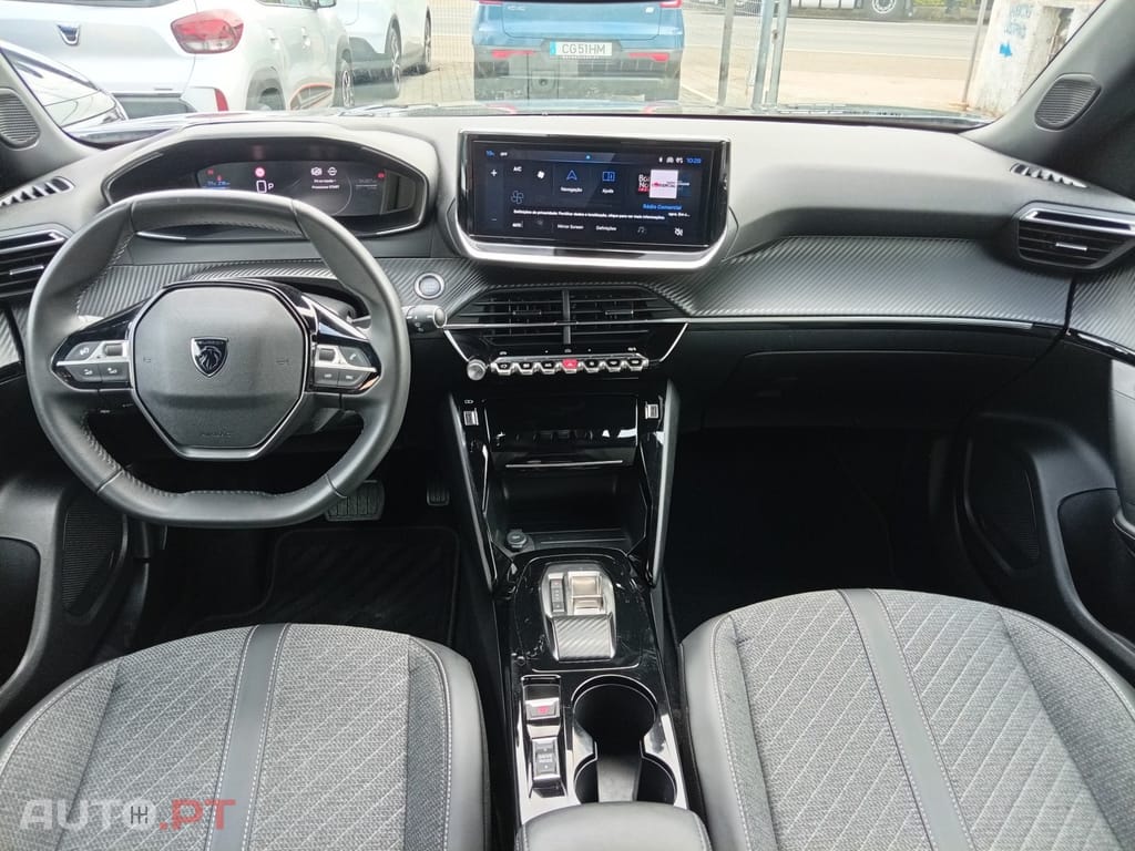 Peugeot e-2008 54 kWh Allure — fotografia 10