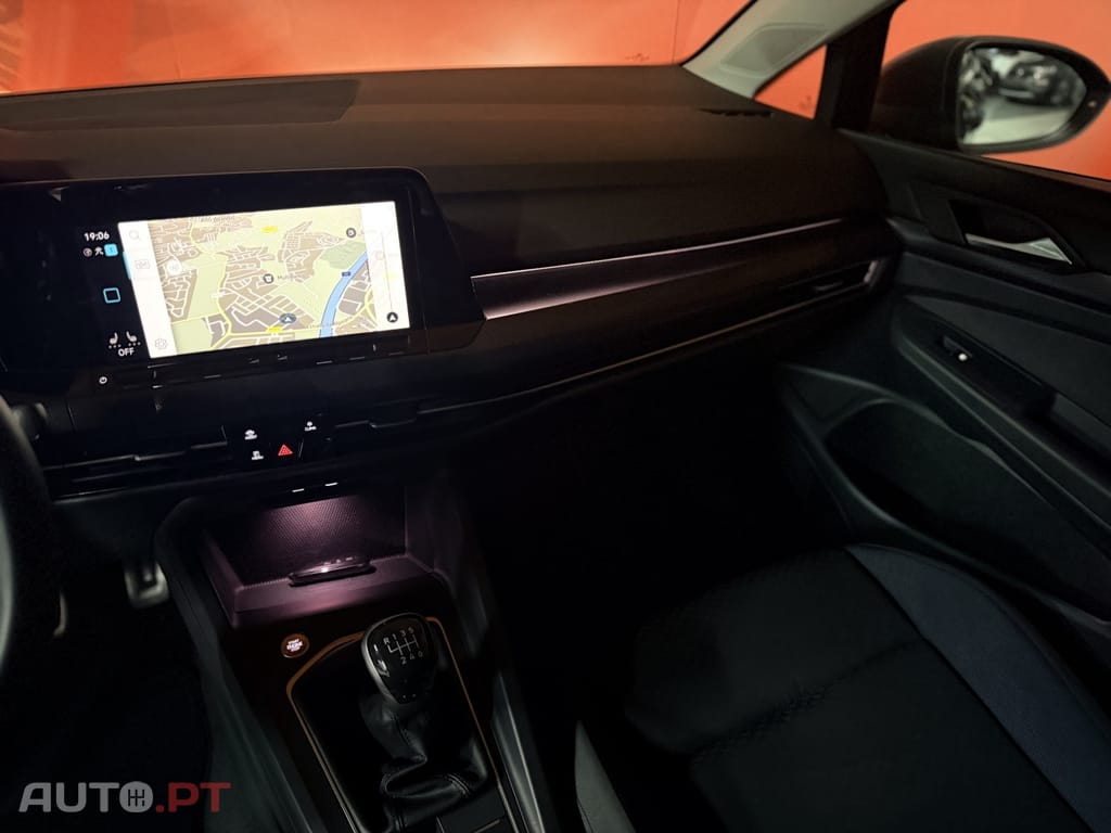 Volkswagen Golf 1.0 TSI Confortline