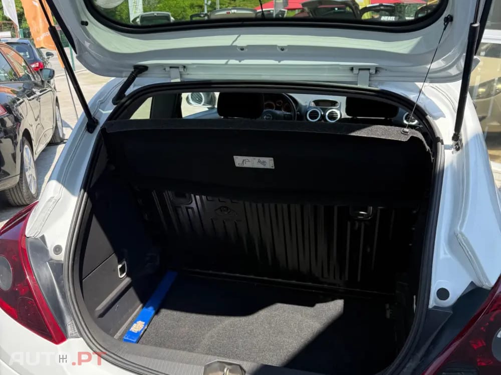 Opel Corsa 1.2 Black Edition