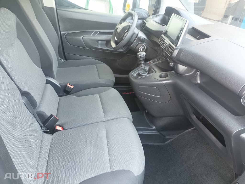 Peugeot Partner 1.5 BlueHdi Longa 2023 23.000Km