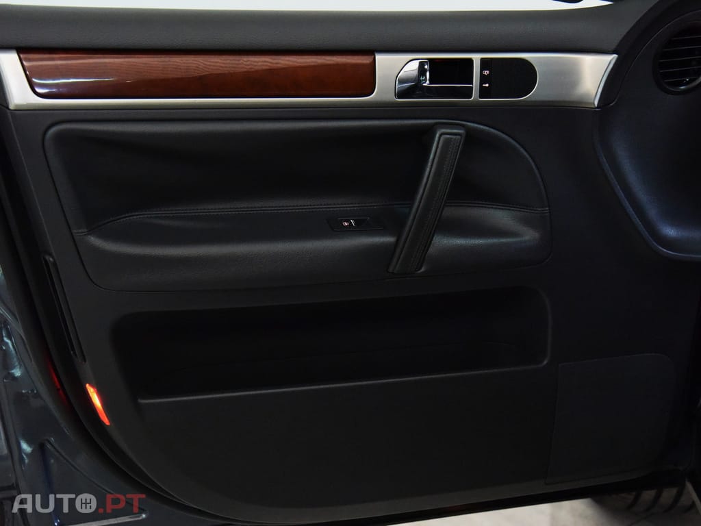 Volkswagen Touareg 3.2 V6 Tiptronic