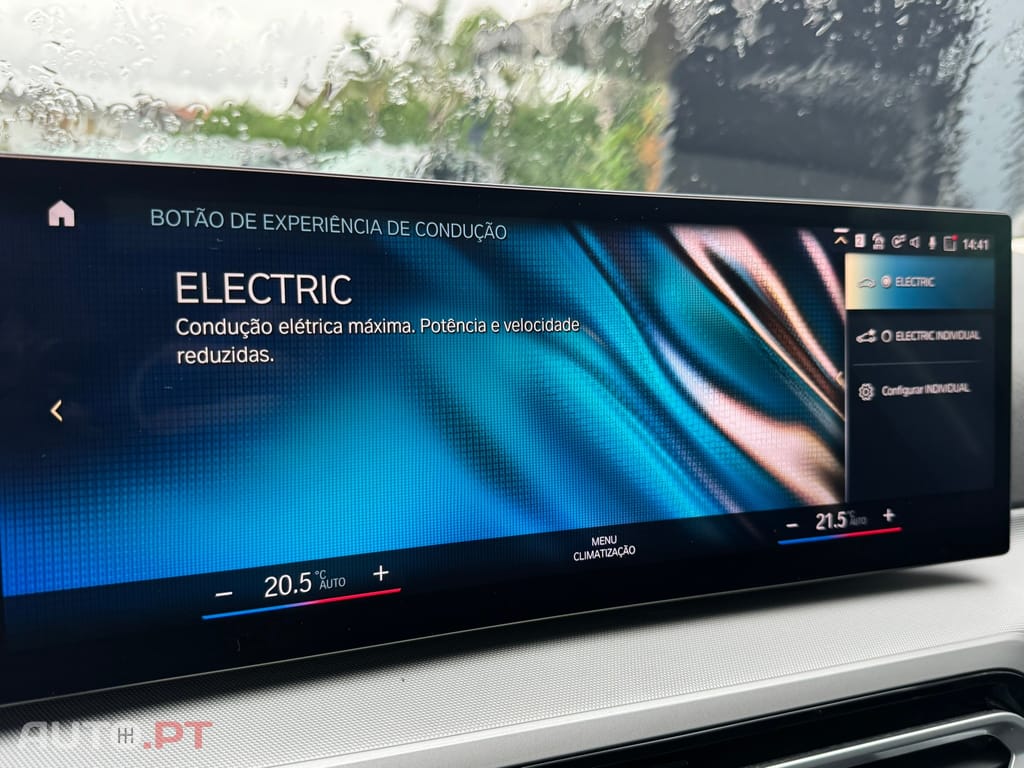 BMW 330 e Touring Corporate Edition Auto