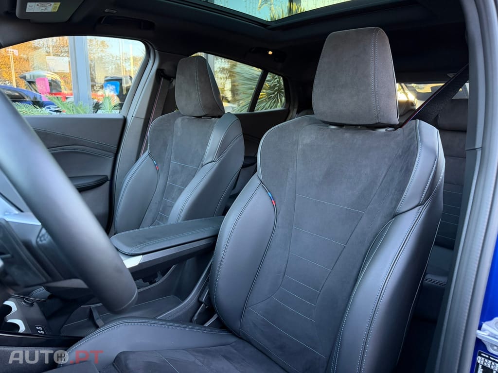 BMW iX2 eDrive20 Pack Desportivo M Pro