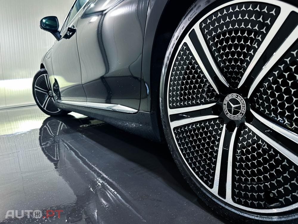 Mercedes-Benz EQE 350+ Limousine Electric Art