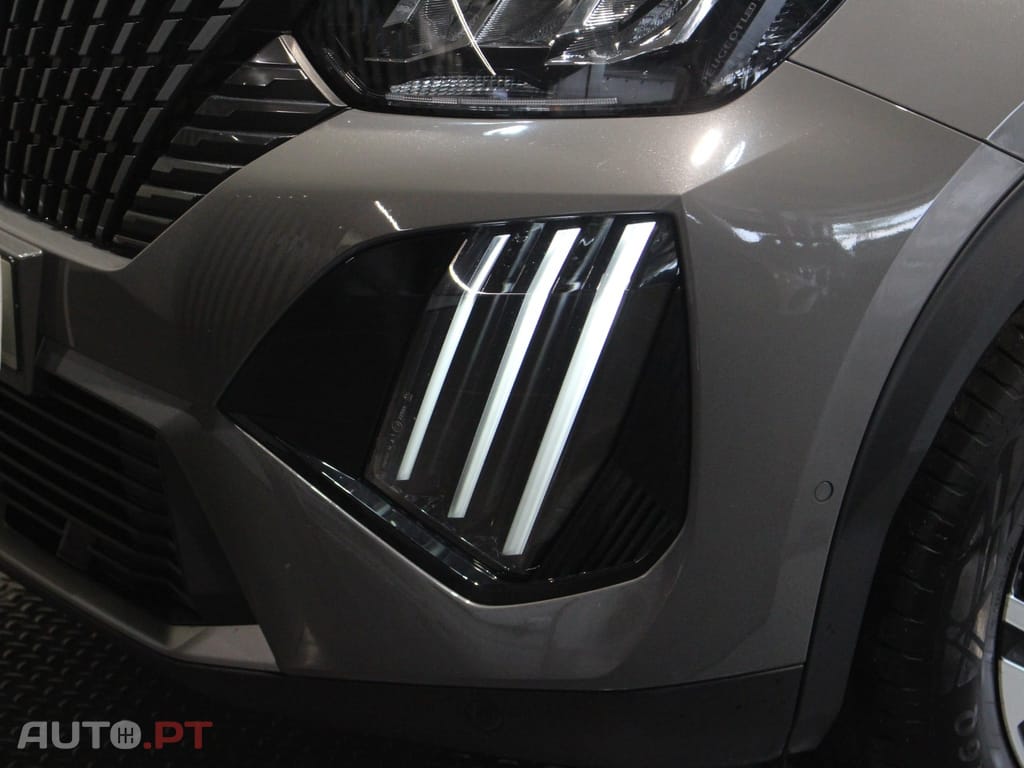 Peugeot 2008 1.2 PureTech Allure Pack EAT8