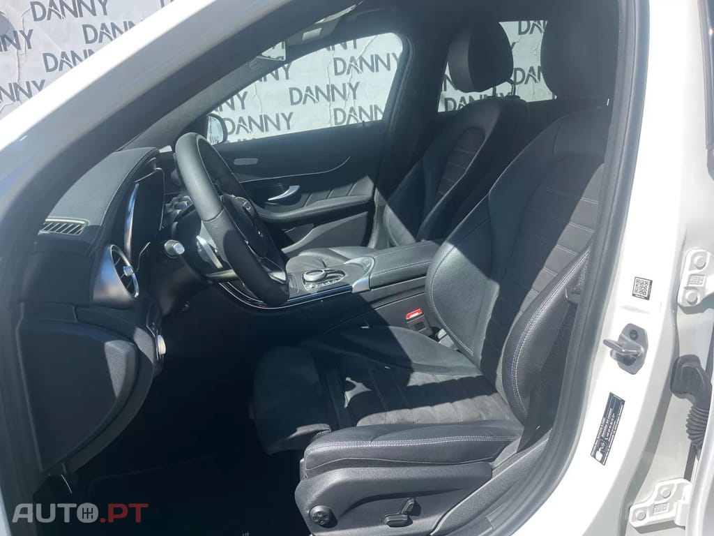 Mercedes-Benz C 300 BlueTEC Hybrid AMG Line