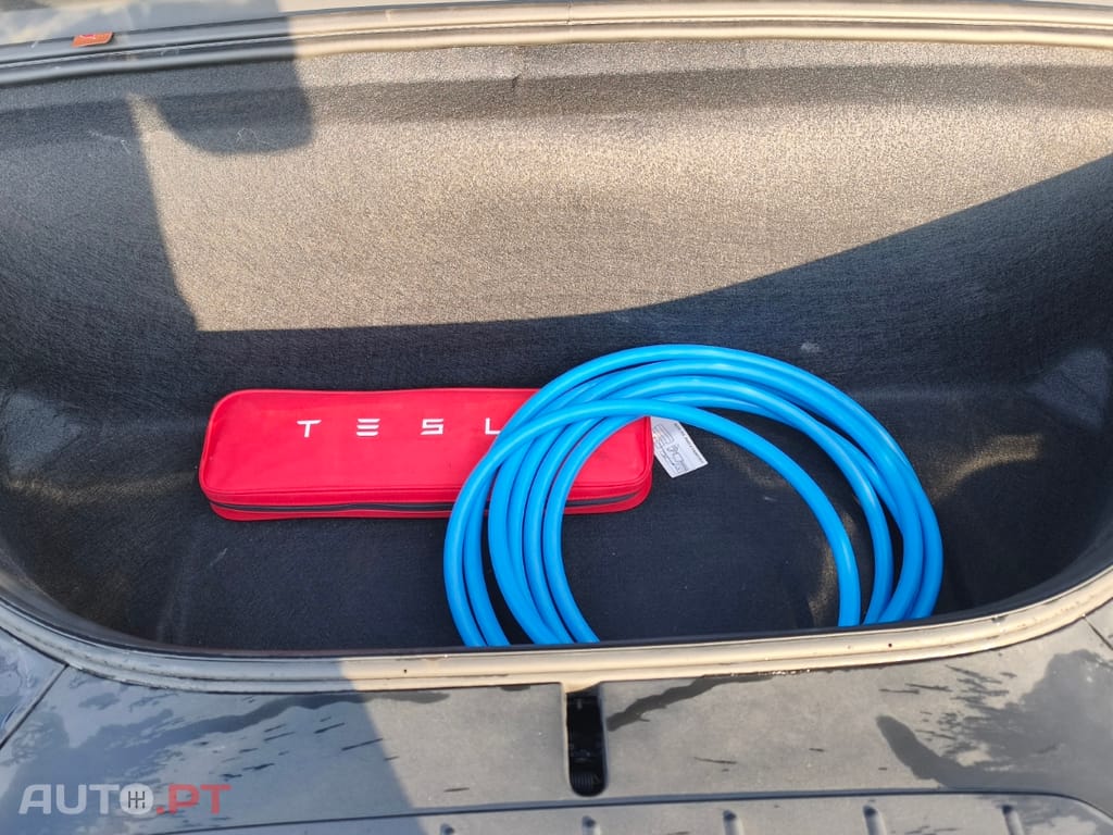 Tesla Model X 100D