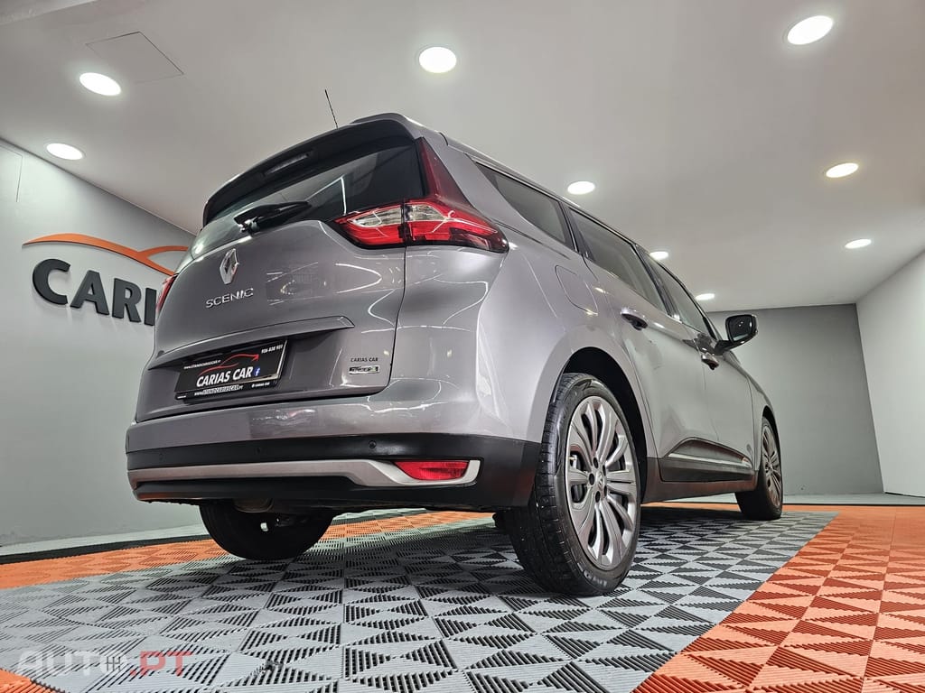 Renault Grand Scénic Outro