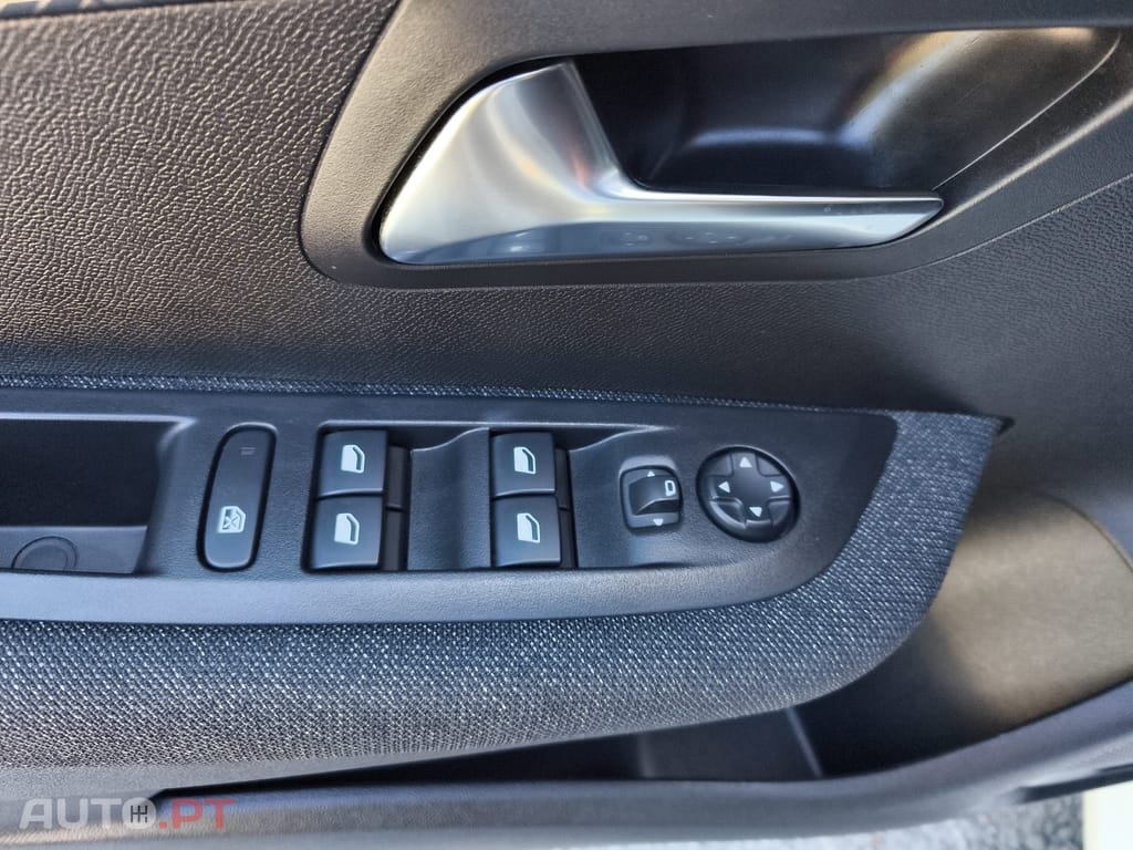 Peugeot 208 1.2 PureTech Style