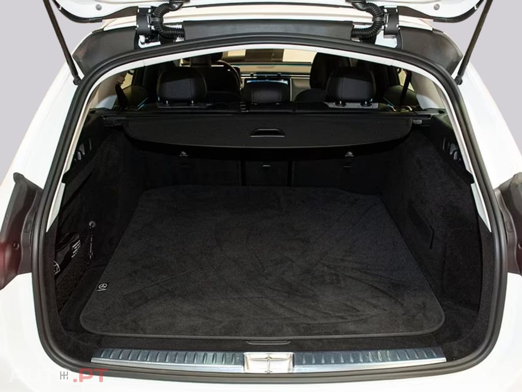 Mercedes-Benz E 220 T d+AVANTGARDE I.V.A DEDUTÍVEL 