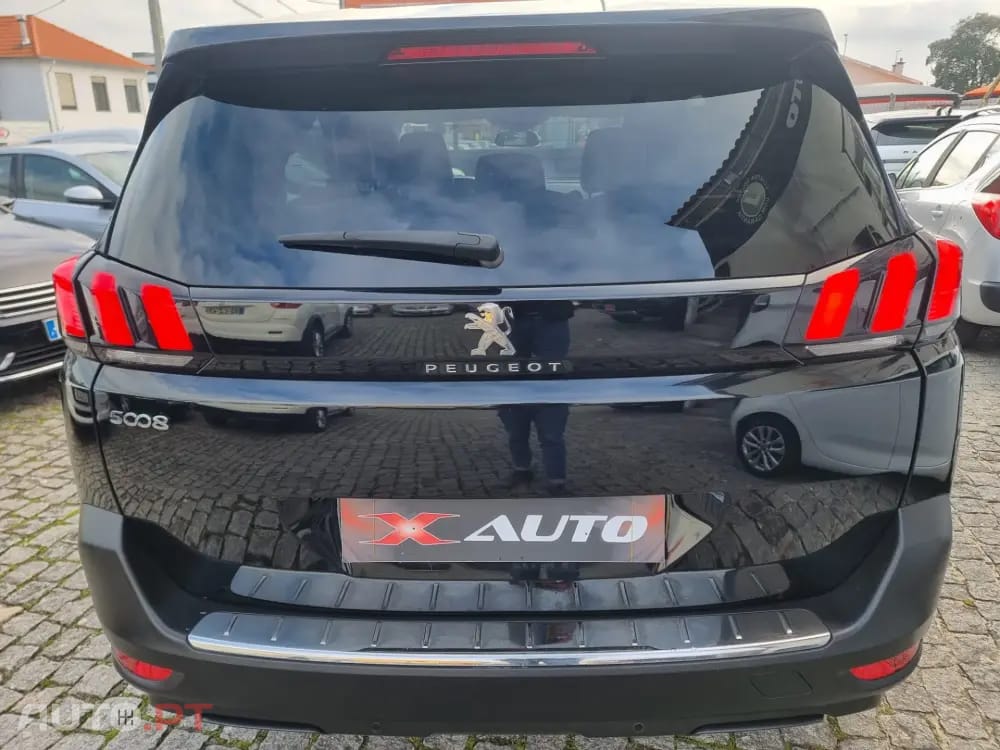 Peugeot 5008 1.5 BlueHDi Allure