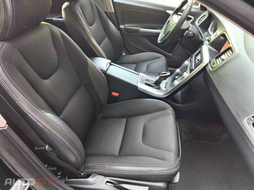 Volvo V60 2.4 D6 Twin Engine Hibrido Plug-In