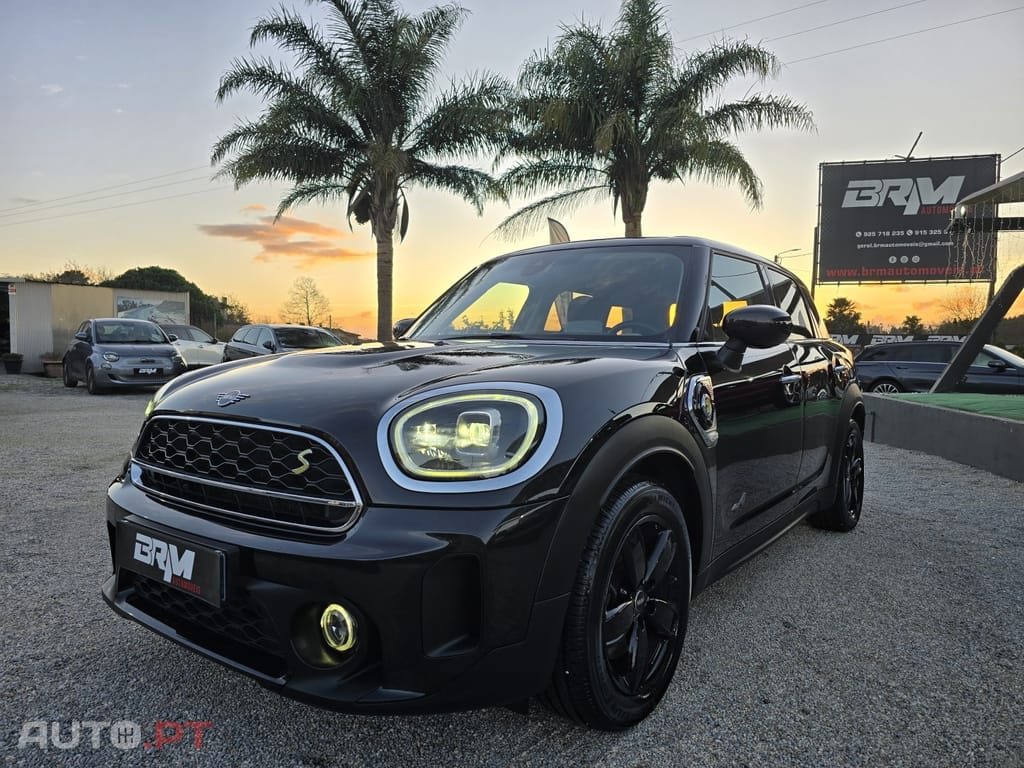 MINI Countryman Cooper SE Premium Essential Auto