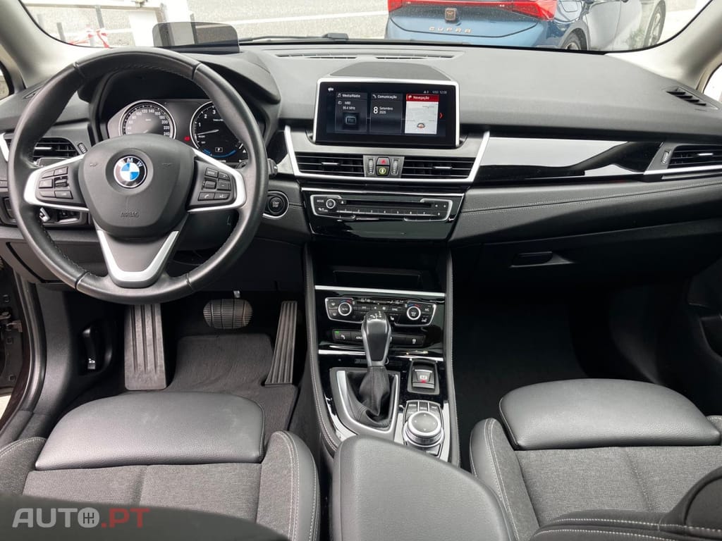 BMW 225 iPerformance Luxury Line