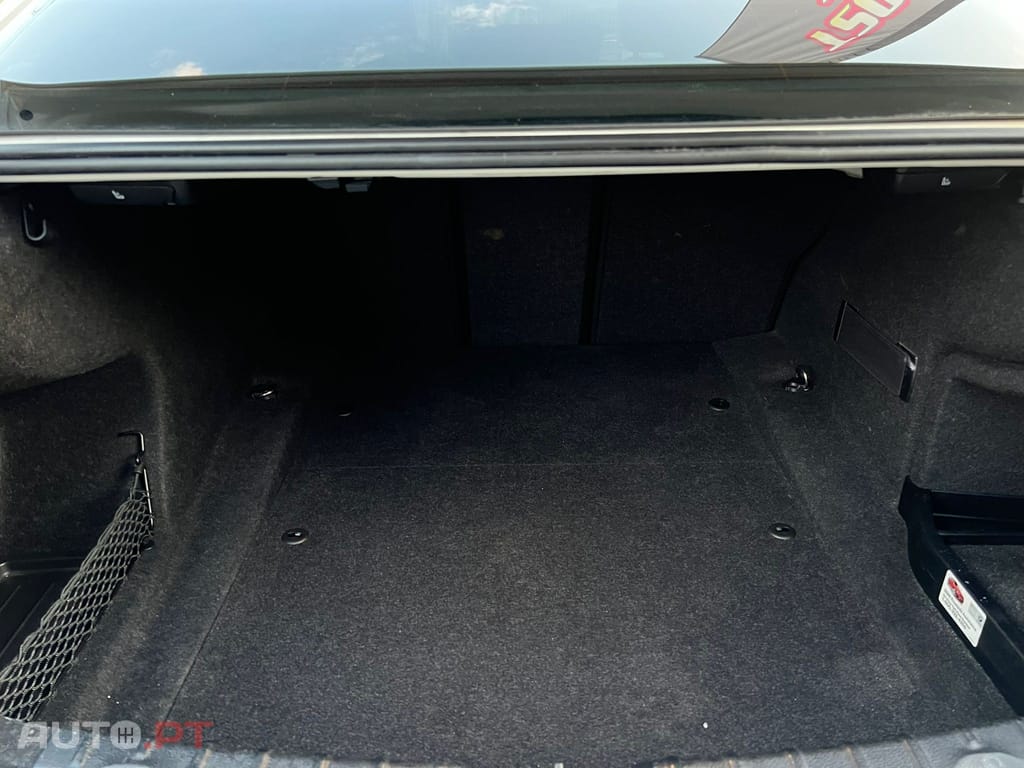 BMW 328 i Auto Line Sport