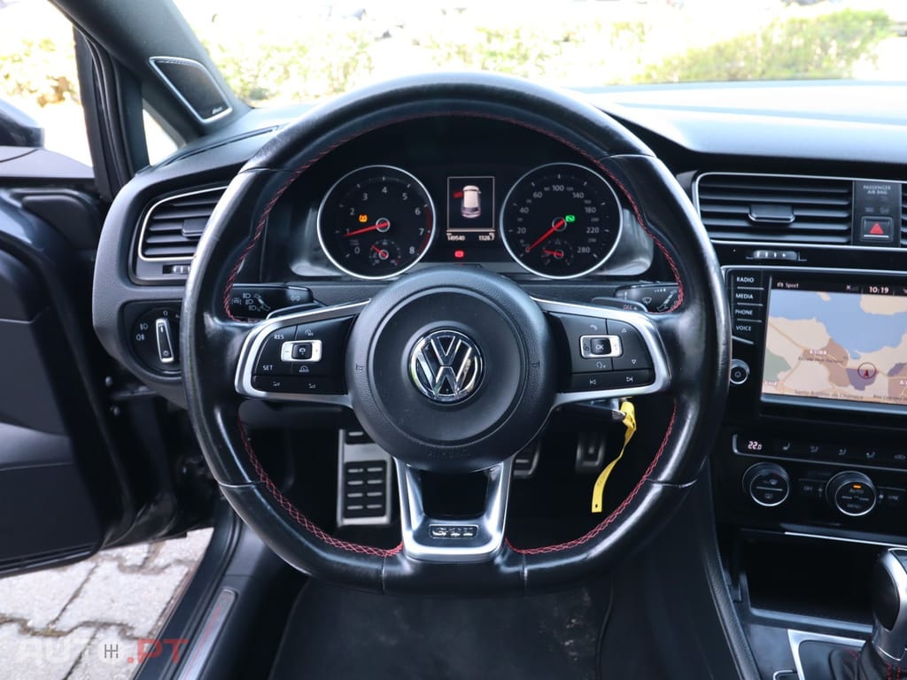 Volkswagen Golf 2.0 TSi GTi DSG Performance