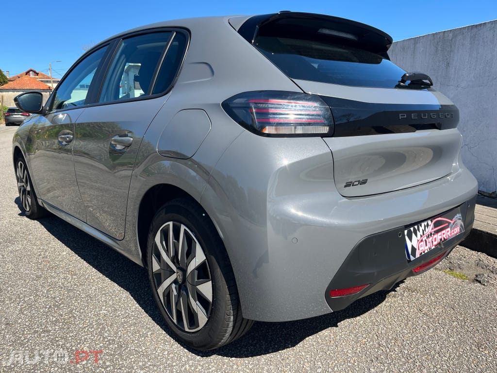 Peugeot 208 1.2 PureTech Like