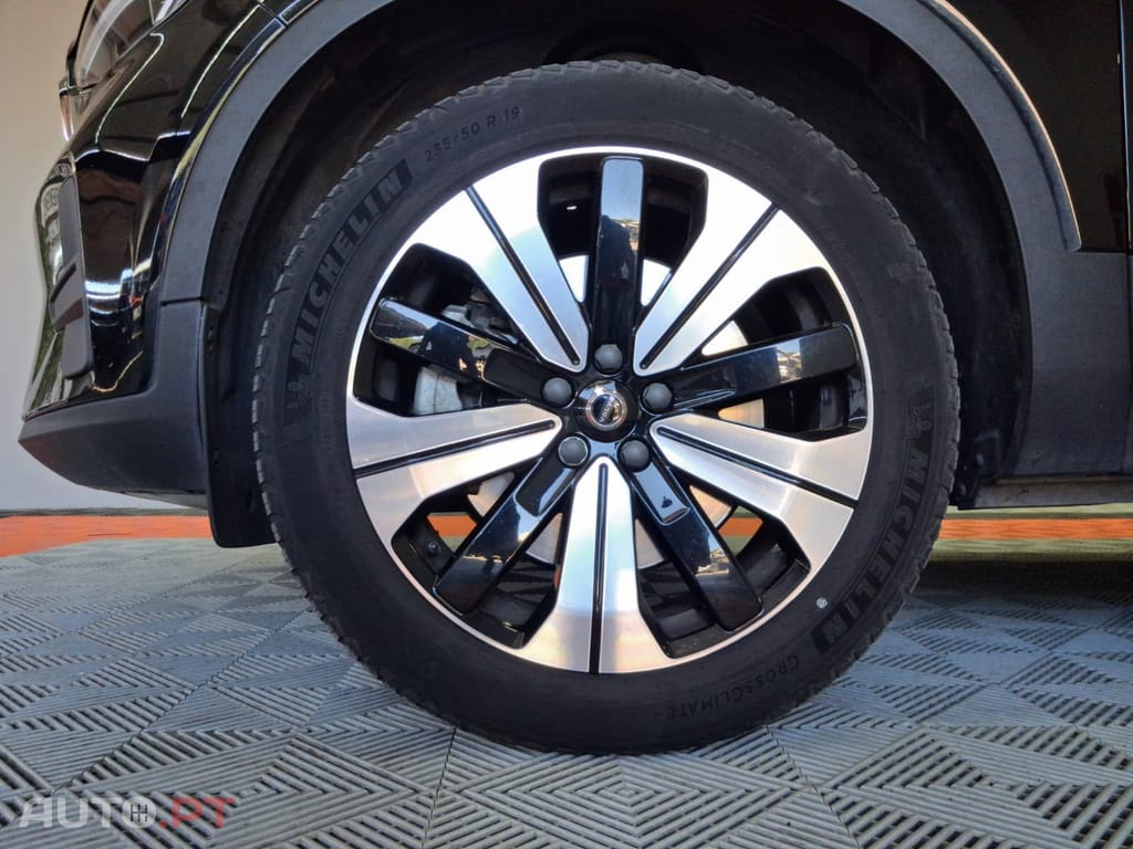 Volvo XC40 1.5 T4 Recharge Start