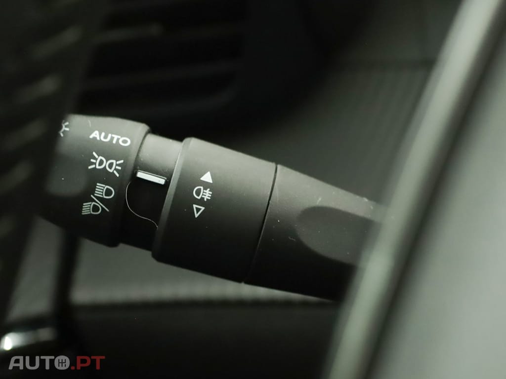 Peugeot 2008 2008 1.2 PureTech Active Pack