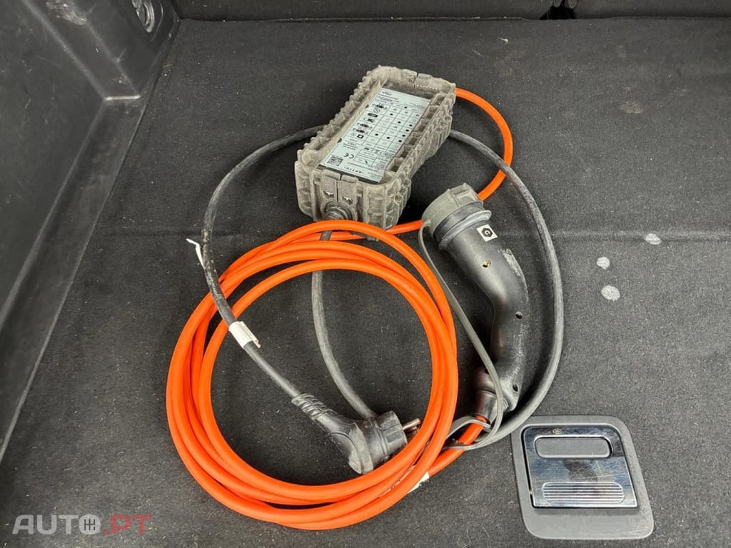 Peugeot 3008 1.6 Hybrid Allure Pack e-EAT8