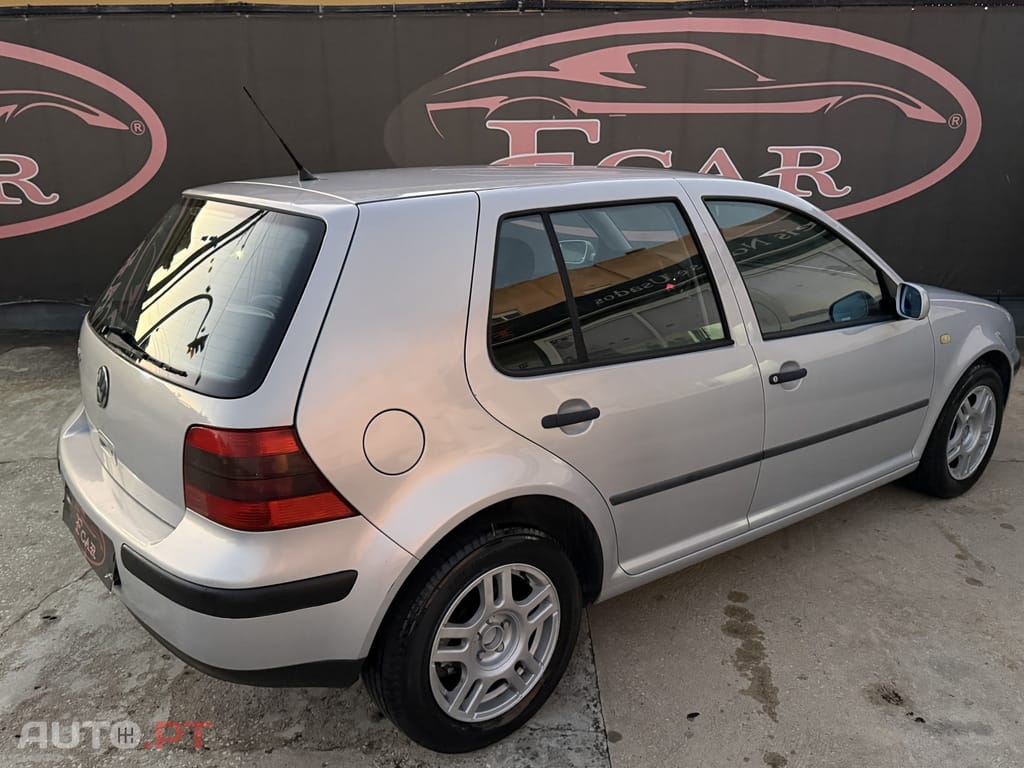 Volkswagen Golf 1.4 FSi Confortline