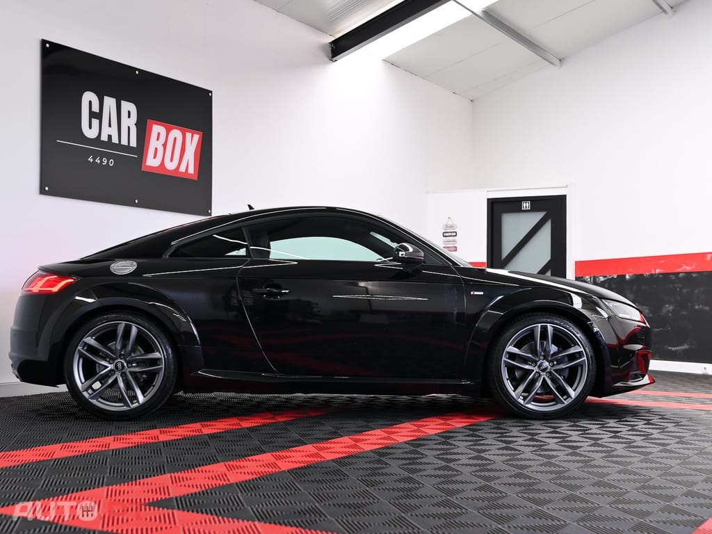 Audi TT 2.0 TFSI quattro S-line S tronic