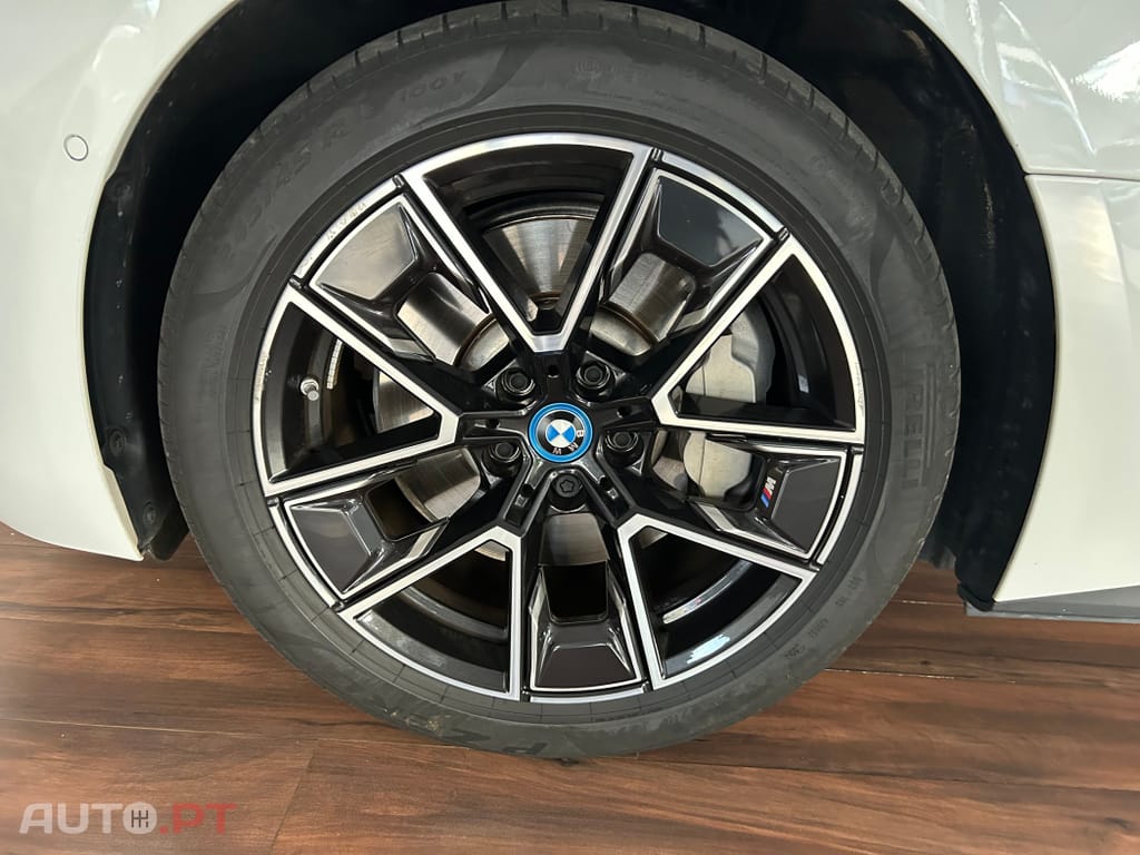 BMW i4 eDrive35 Pack Desportivo M