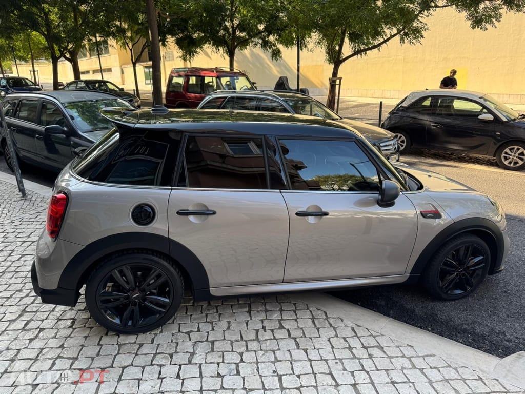 MINI Cooper Cooper S Premium JCW Auto