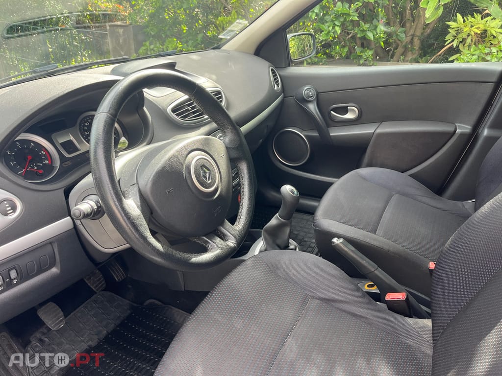 Renault Clio Clio 3 1.5 dci