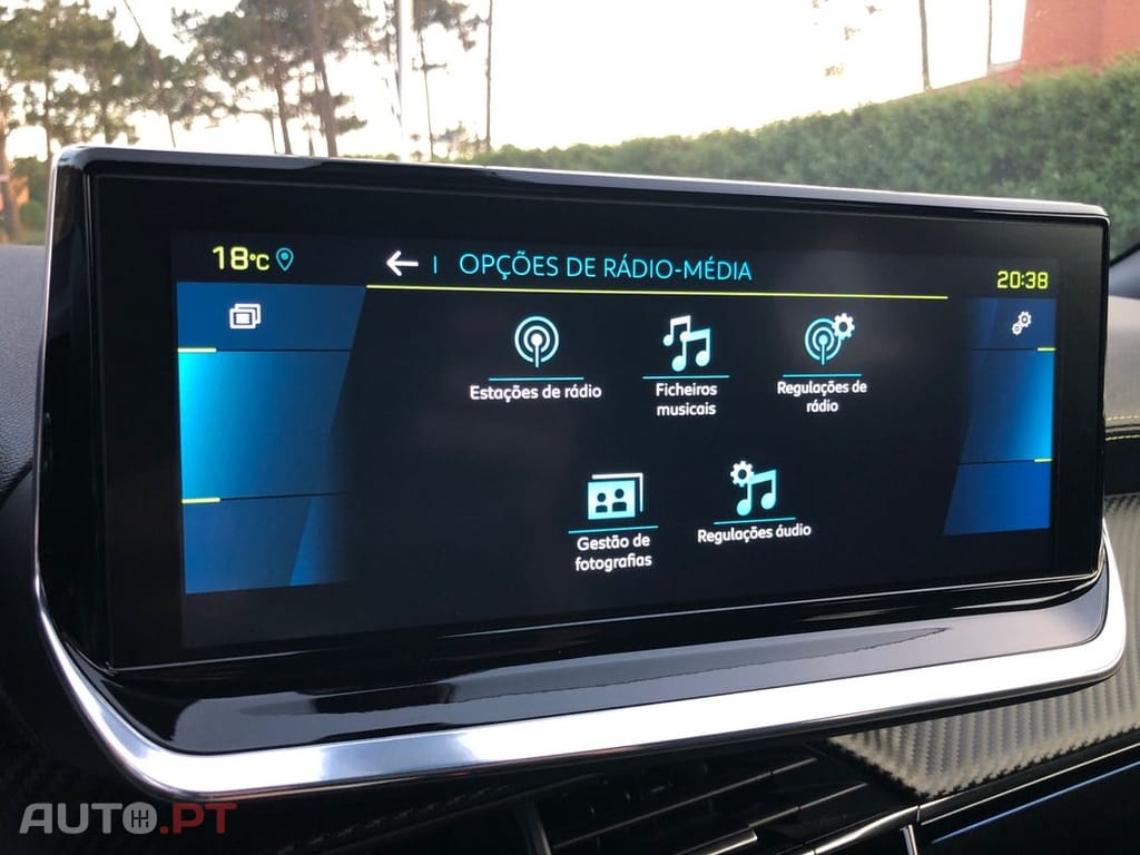 Peugeot E-2008 50 kWh GT