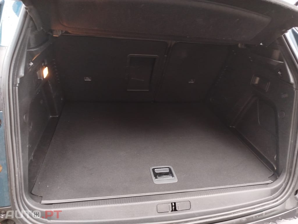 Peugeot 3008 1.6 Hybrid Allure Pack e-EAT8