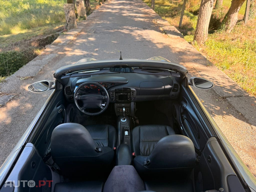 Porsche 911 Carrera 4 Cabrio
