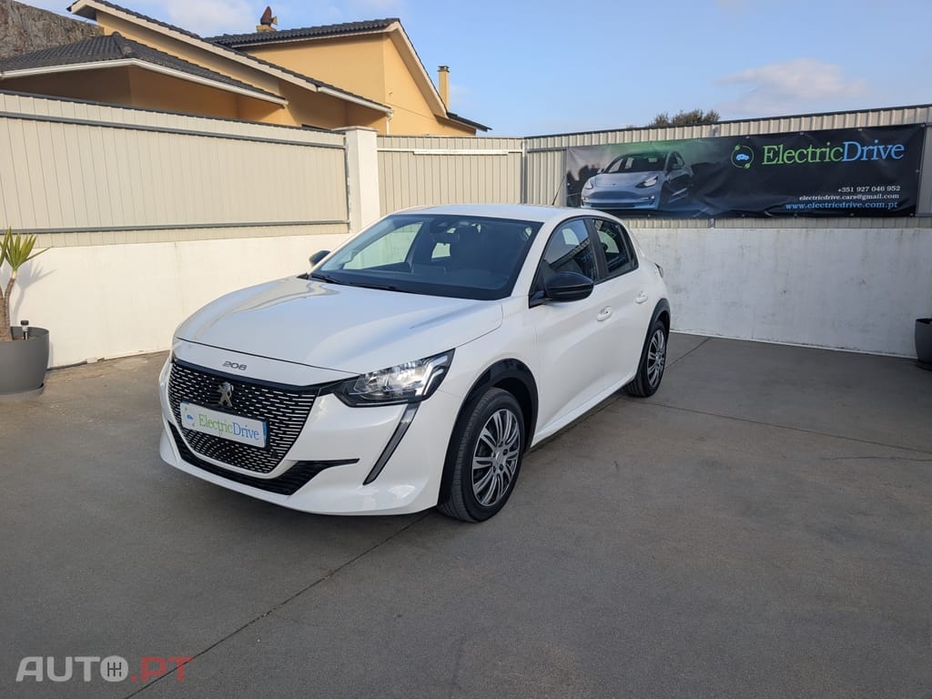 Peugeot E-208 50 kWh Active