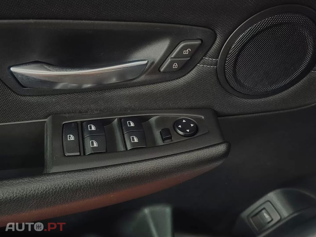 BMW 216 d Line Sport — fotografia 18