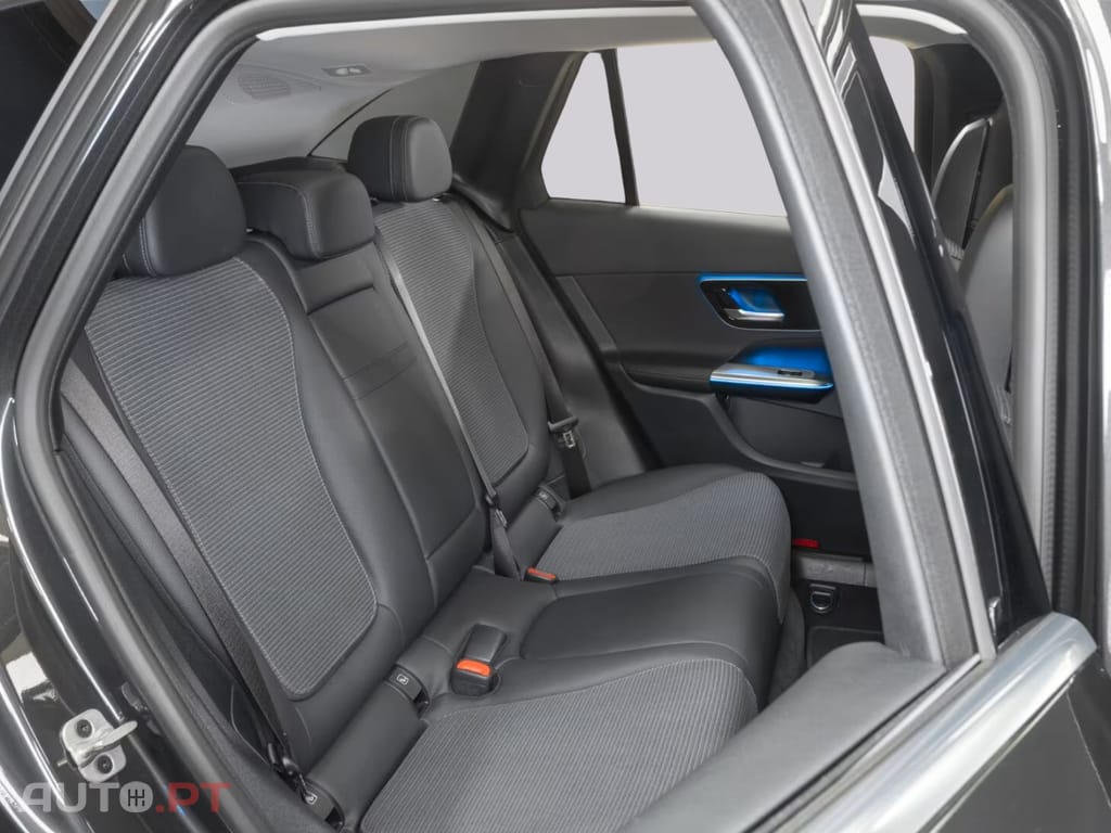 Mercedes-Benz GLC 300 I.V.A DEDUTÍVEL e 4M Avantgarde