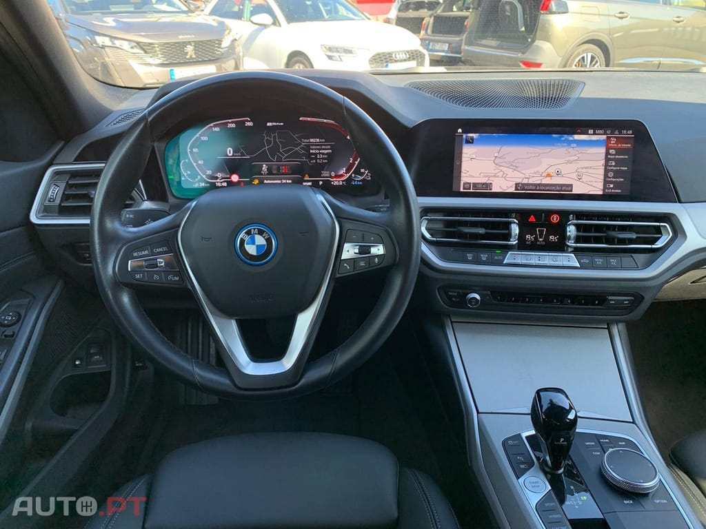 BMW 320 e Touring Line Luxury Auto