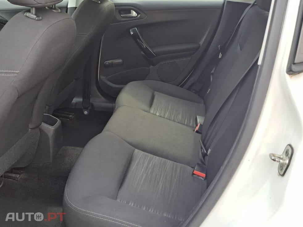 Peugeot 208 1.2